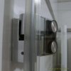 Artikelbild 7 des Artikels “Nivello+ 90° Glas-Wand RECHTS Hebe-Senk AUSSENBEFESTIGUNG flächenbündig Anschlag glanzverchromt“