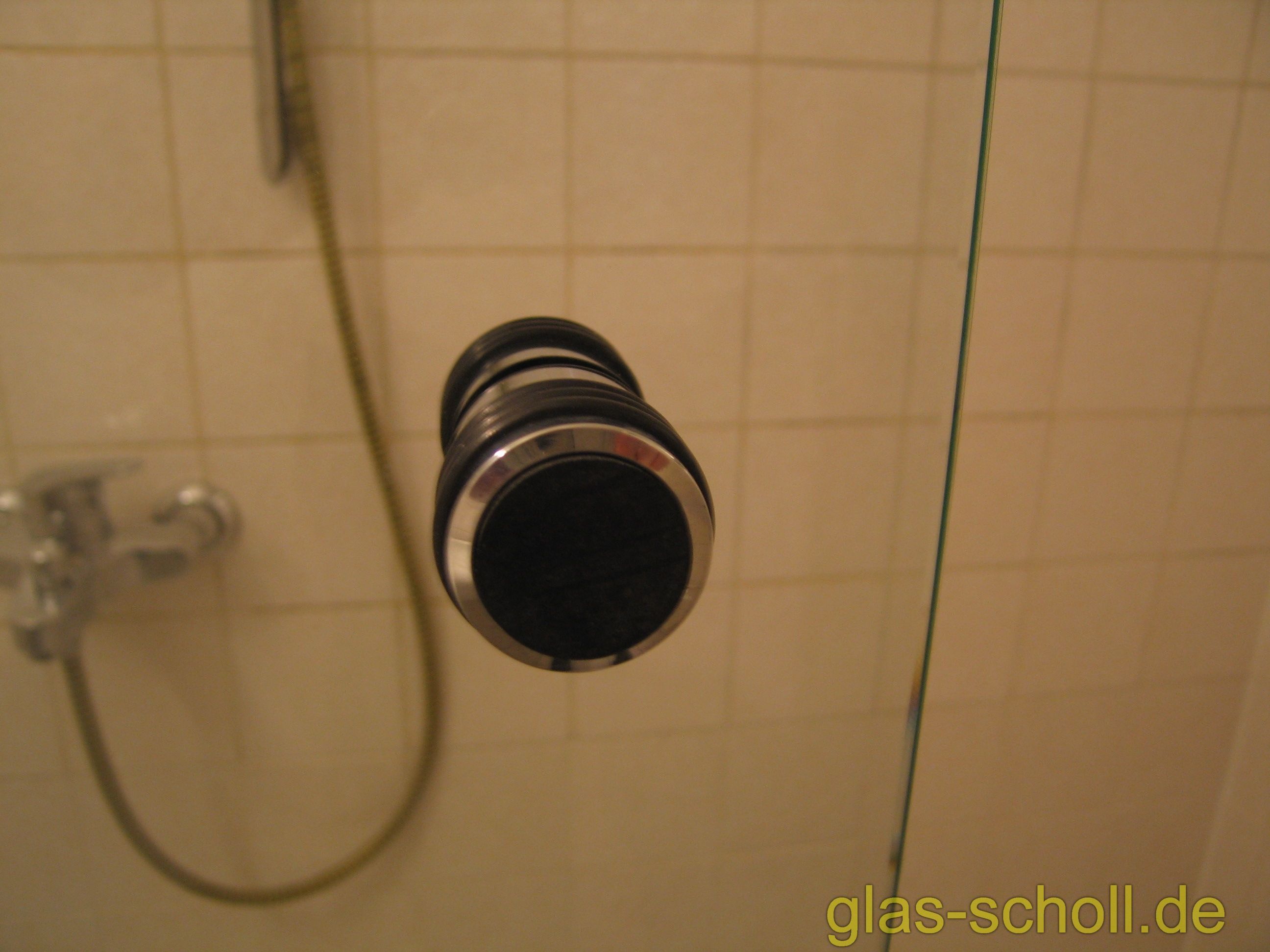 Glas Scholl Webshop, beidseitiger Türgriff mit Puffer+Gummiringen d=30mm  für Lochbohrung 14mm MS7 glanzverchromt